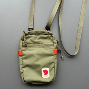 FJALLRAVEN High Coast Pocket Sling Bag